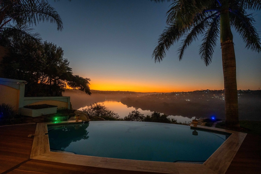 5 Bedroom Property for Sale in Nahoon Beach Eastern Cape